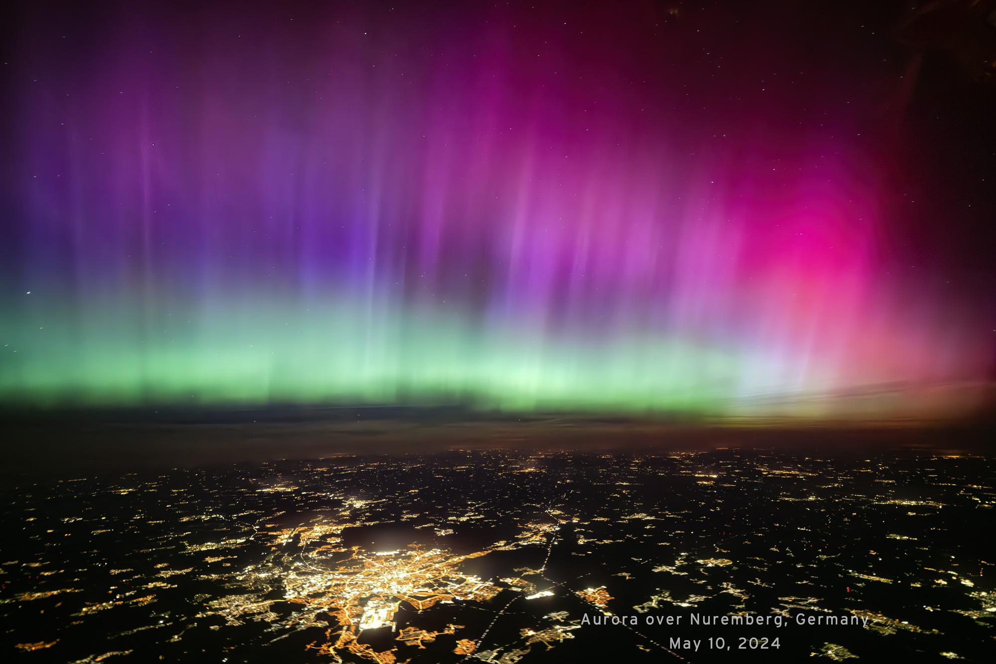 Stunning Aurora Images From a 747